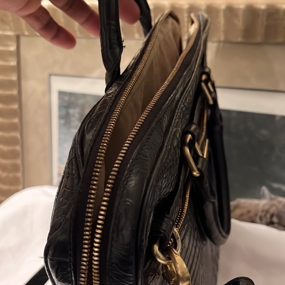 Brahmin bag. - Picture 8 of 13